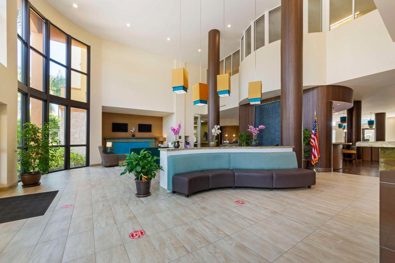 Best Western Plus Miami Executive Airport Hotel And Suites Country Walk Exterior photo