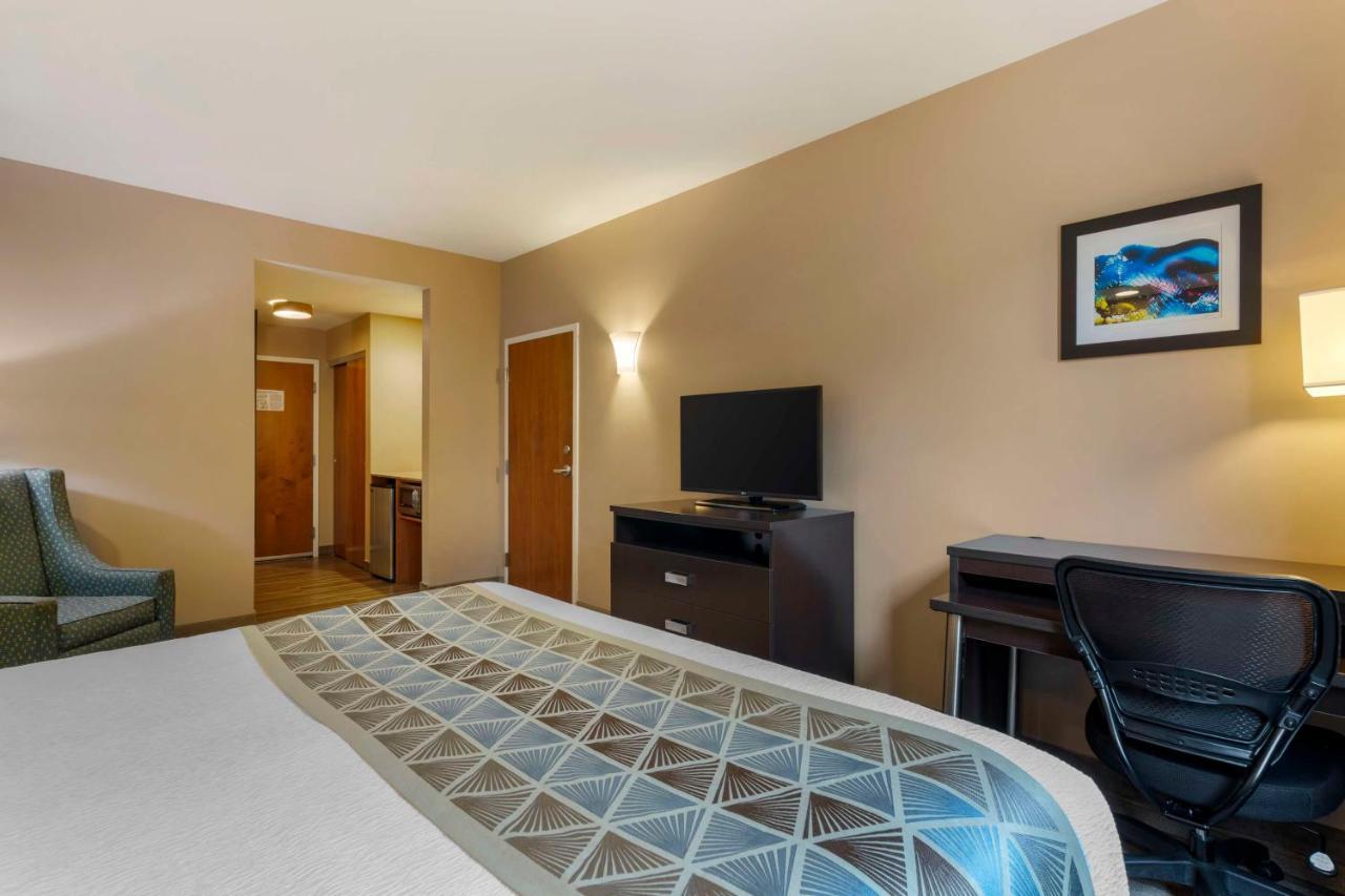 Best Western Plus Miami Executive Airport Hotel And Suites Country Walk Exterior photo