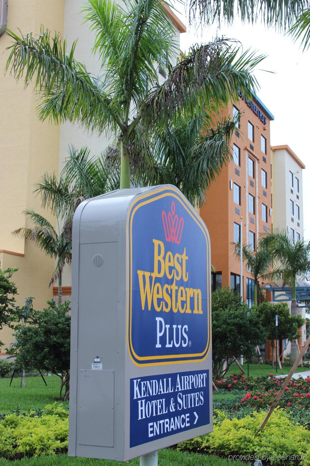 Best Western Plus Miami Executive Airport Hotel And Suites Country Walk Exterior photo