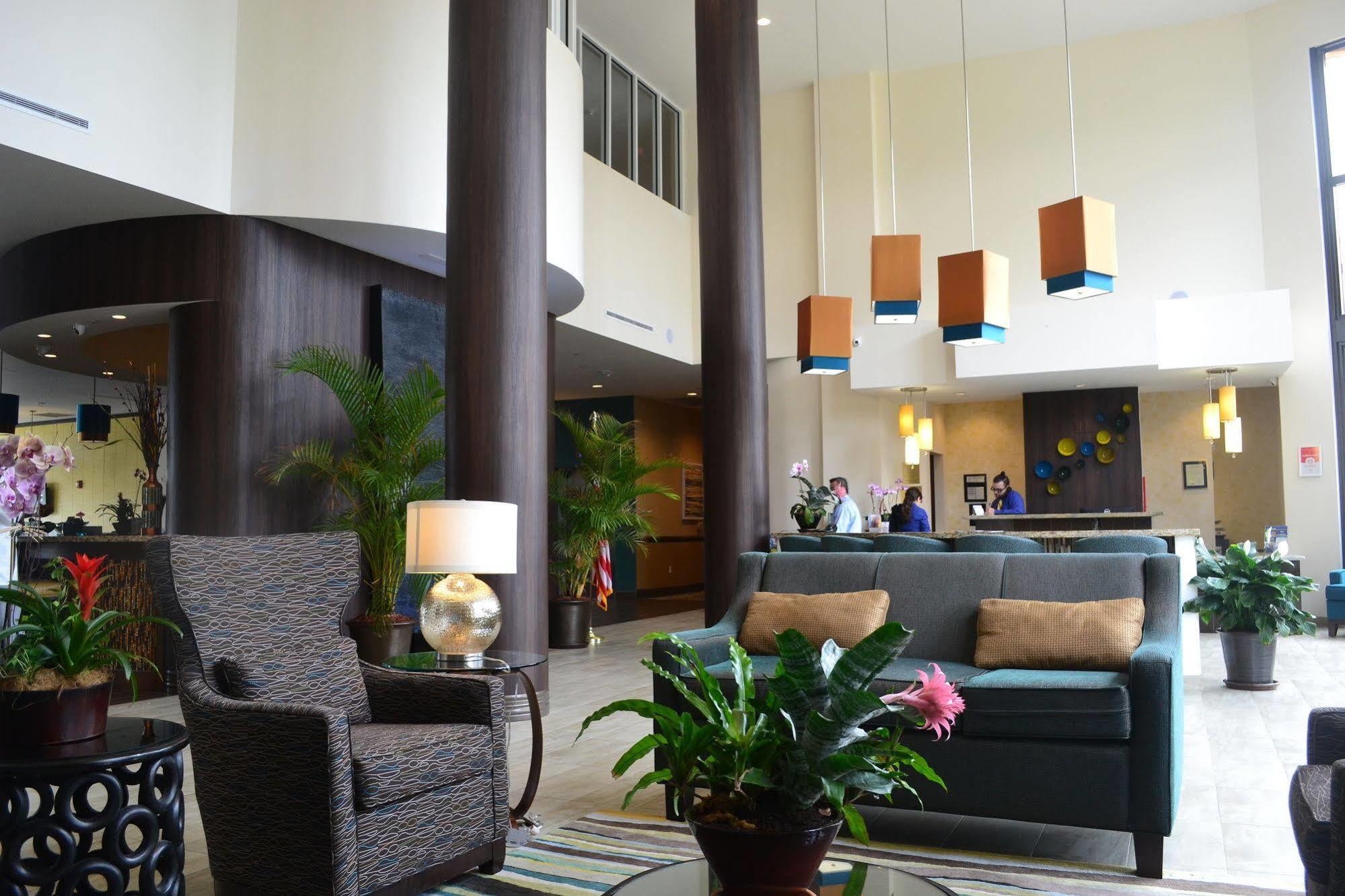 Best Western Plus Miami Executive Airport Hotel And Suites Country Walk Exterior photo